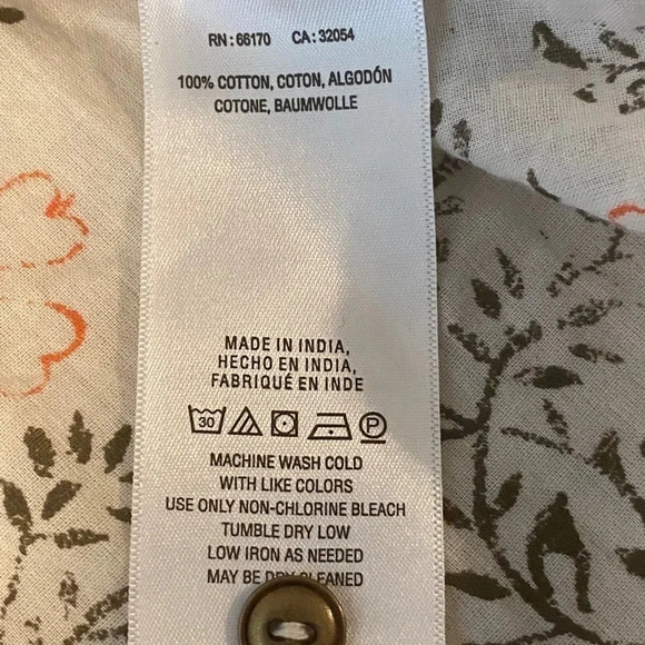 ANTHROPOLOGIE Button Up, Floral Blouse. - Picture 6 of 9